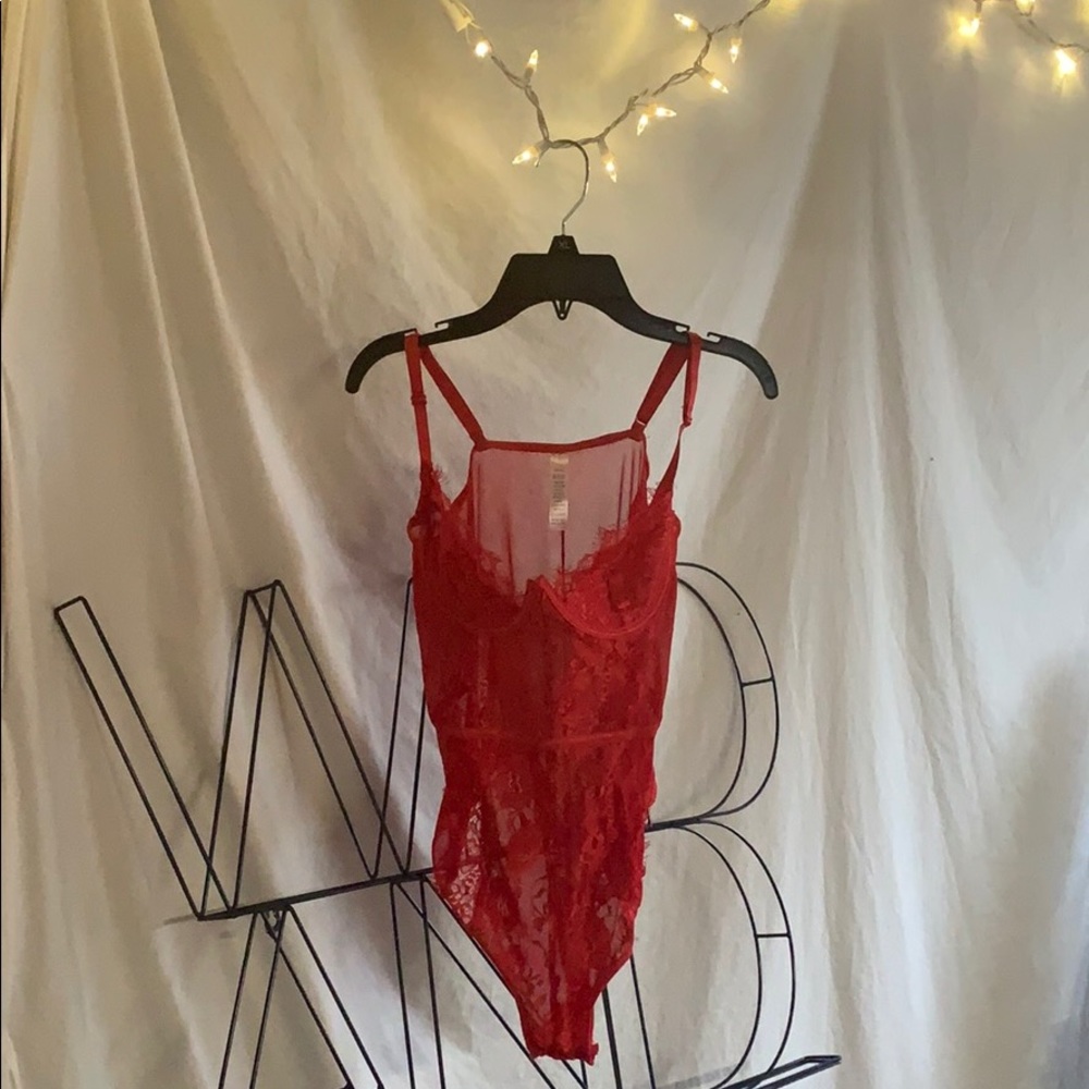 Lingerie bodysuit